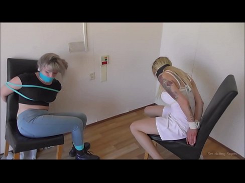 ❤️ Addictus / ligatus et clausus / puella in tribulatione Porn video  at porn la.pornplaybb.ru